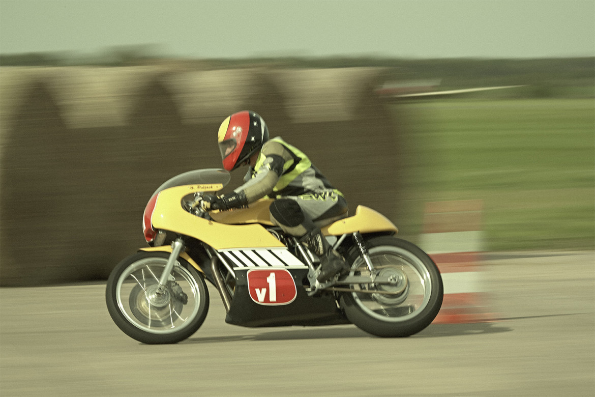 Classic_Motorcycle_Racing_021_web